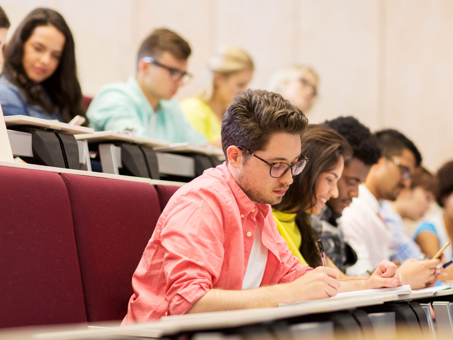 Studierende und Absolventinnen