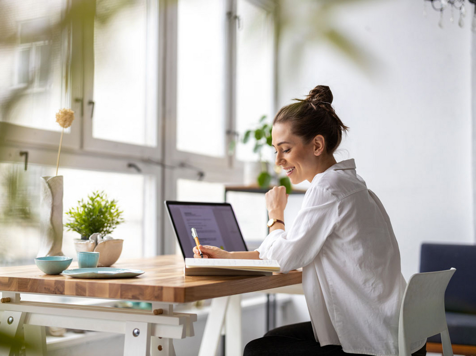 Flexibles Arbeiten (Foto: Adobestock)