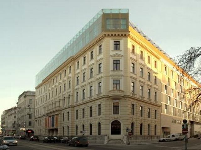 (c) Hotel Savoyen Vienna