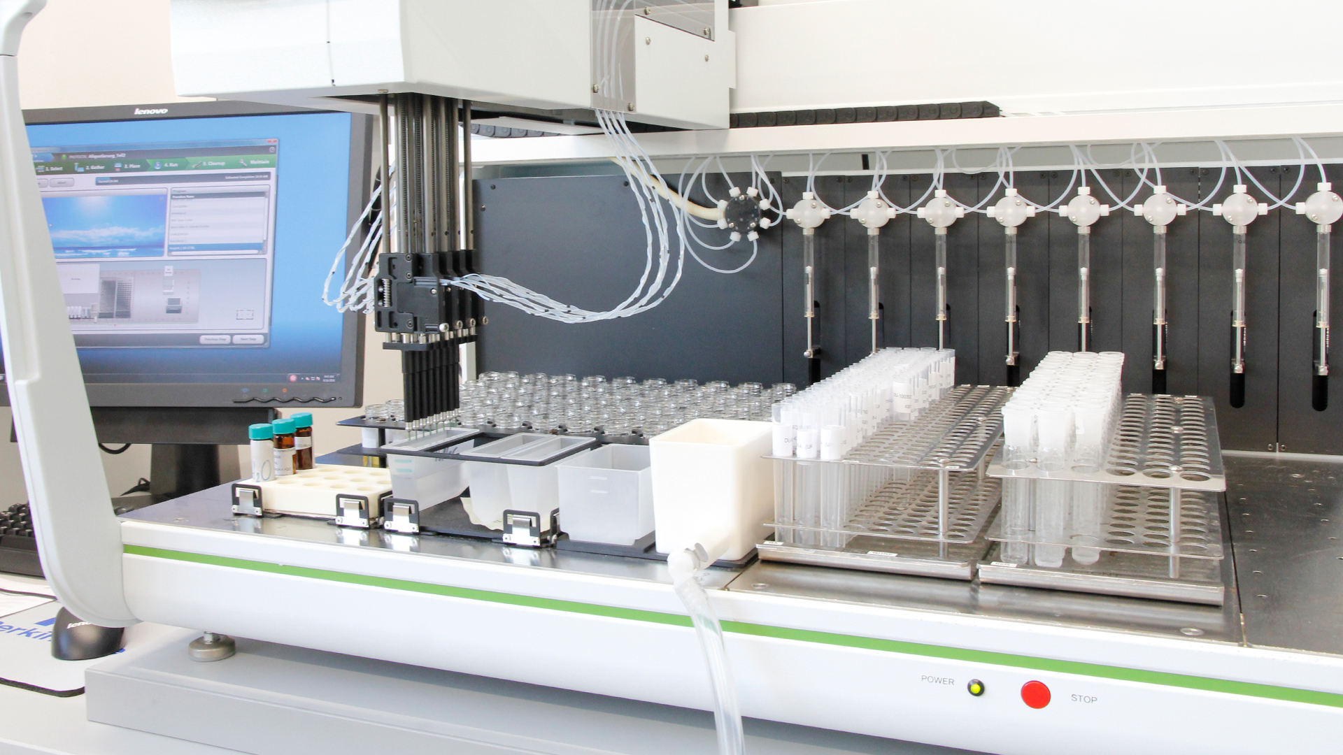 [Translate to English:] Chemische Analytik - QM-Systeme - Foto: (c) Seibersdorf Labor GmbH